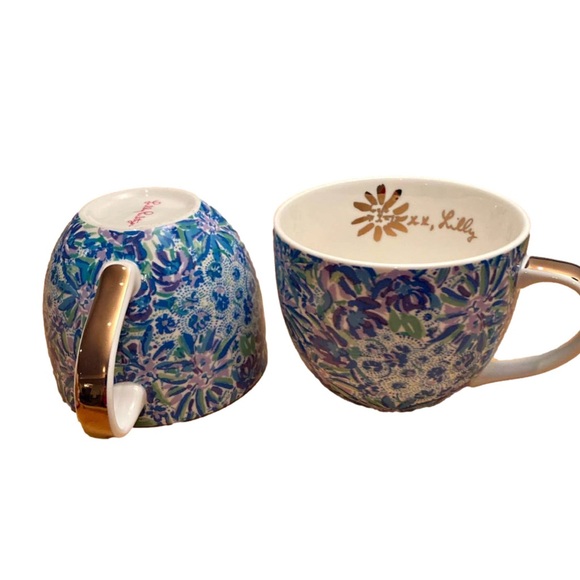 Lily Pulitzer set of 2 mugs - 12oz , golden handle - Picture 2 of 4